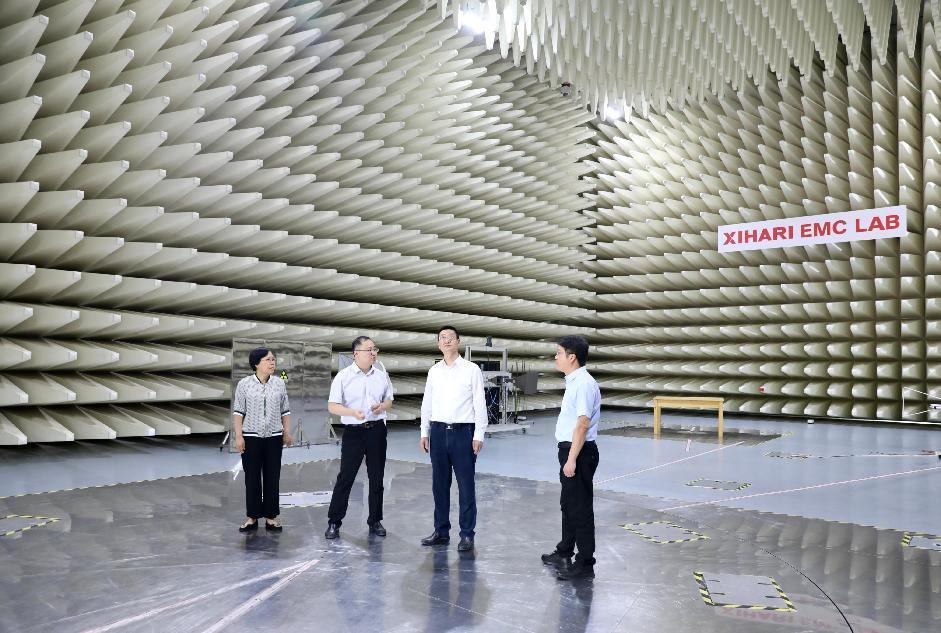 张小宁局长在EMC